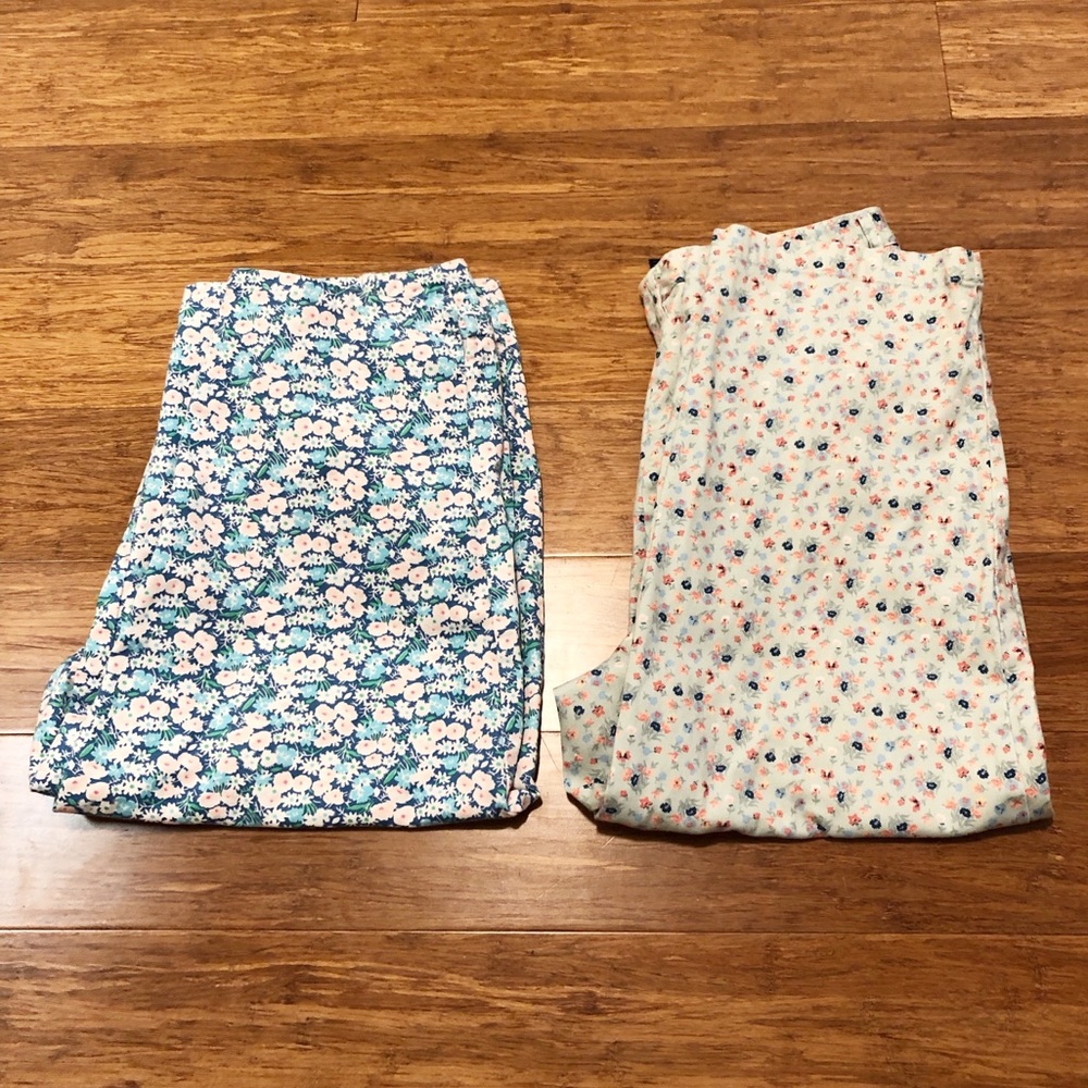 Bundle of floral print cotton blend capri pants 14